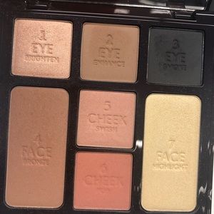 Charlotte Tilbury Makeup - Charlotte Tilbury Look in a Palette Charlotte Tilbury Makeup - Charlotte Tilbury Look in a Palette